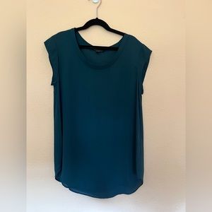 Perfect top for working professionals